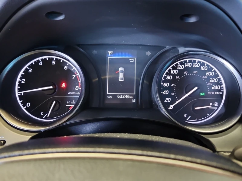 Toyota Camry * * CARFAX * * АВТО КРЕДИТ * * , снимка 11 - Автомобили и джипове - 53573843