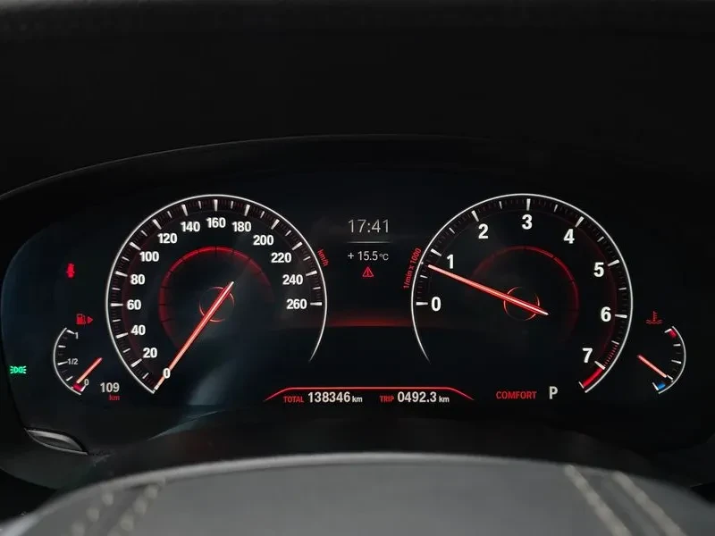 BMW 530  530I Luxury Plus G30, снимка 8 - Автомобили и джипове - 55536888