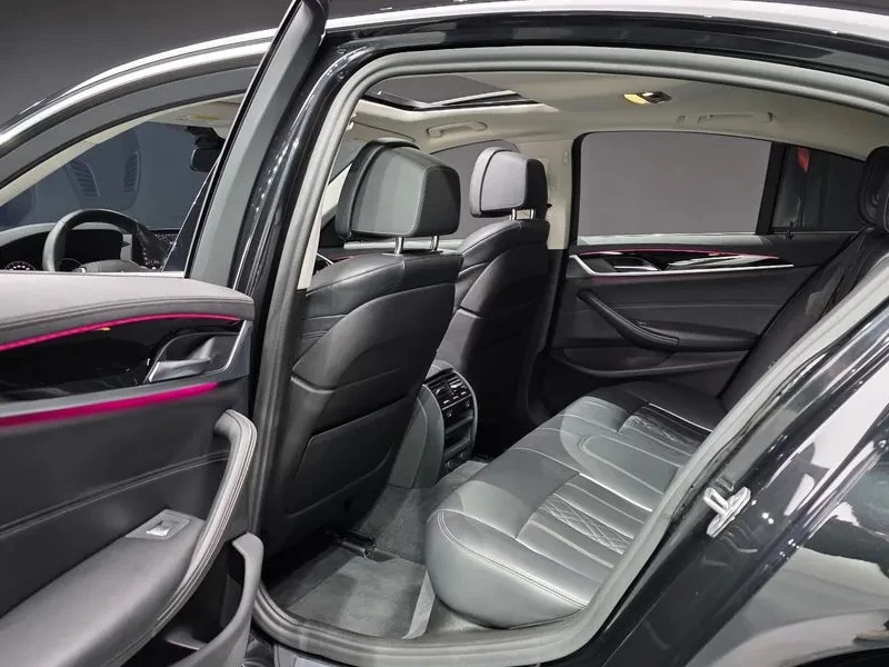 BMW 530  530I Luxury Plus G30, снимка 10 - Автомобили и джипове - 55536888