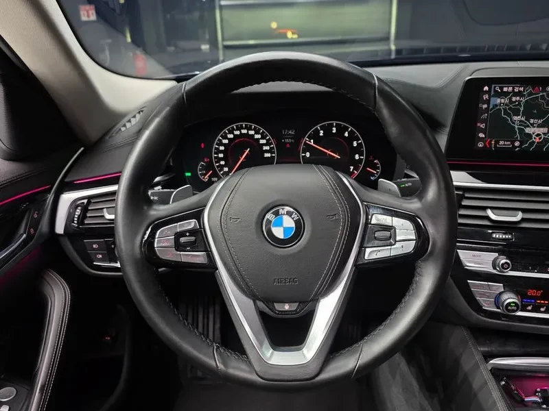 BMW 530  530I Luxury Plus G30, снимка 11 - Автомобили и джипове - 55536888