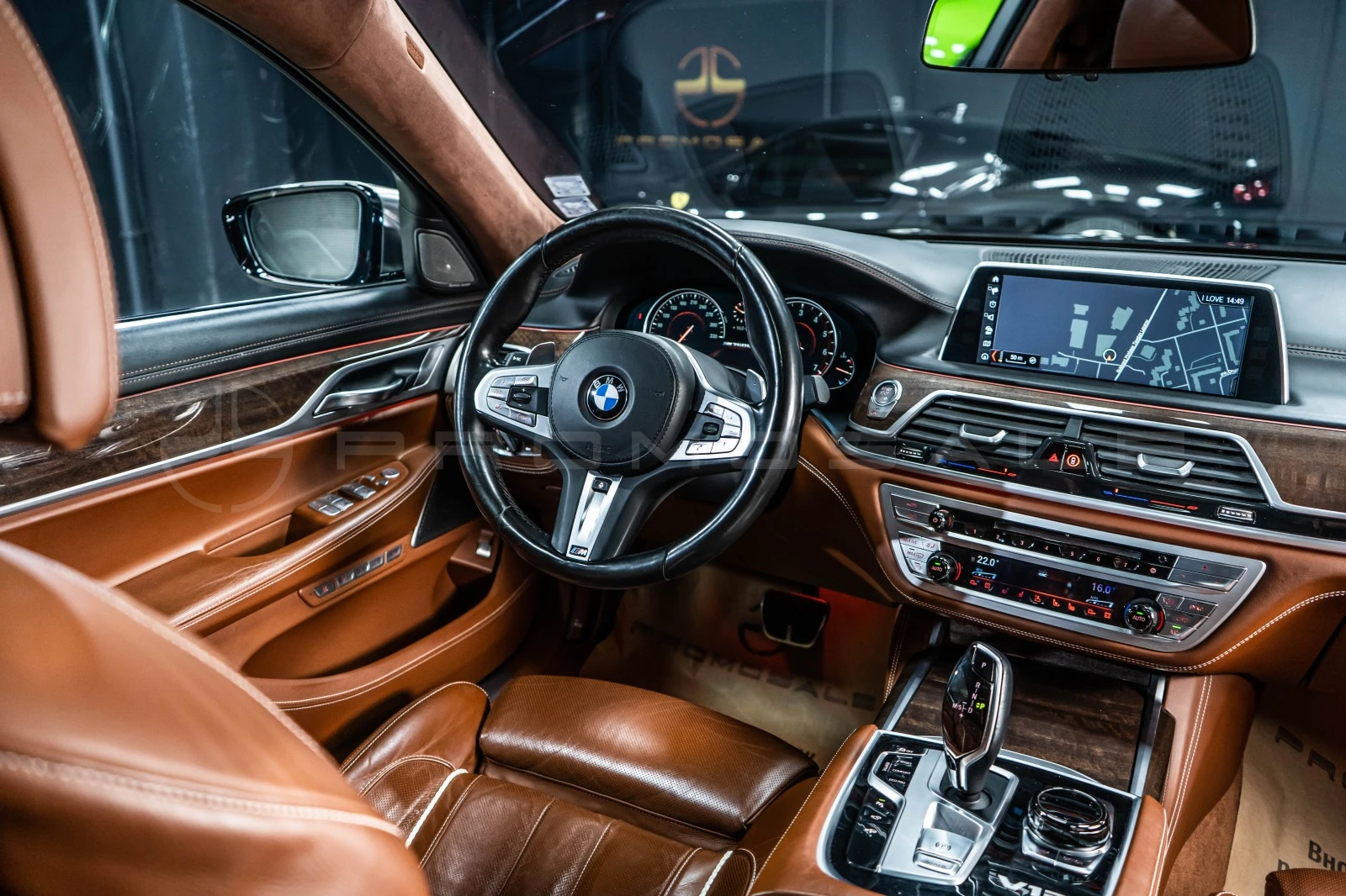 BMW 760 Li xDrive* M-Packet* Pano* ExecutiveLounge* TV - изображение 10