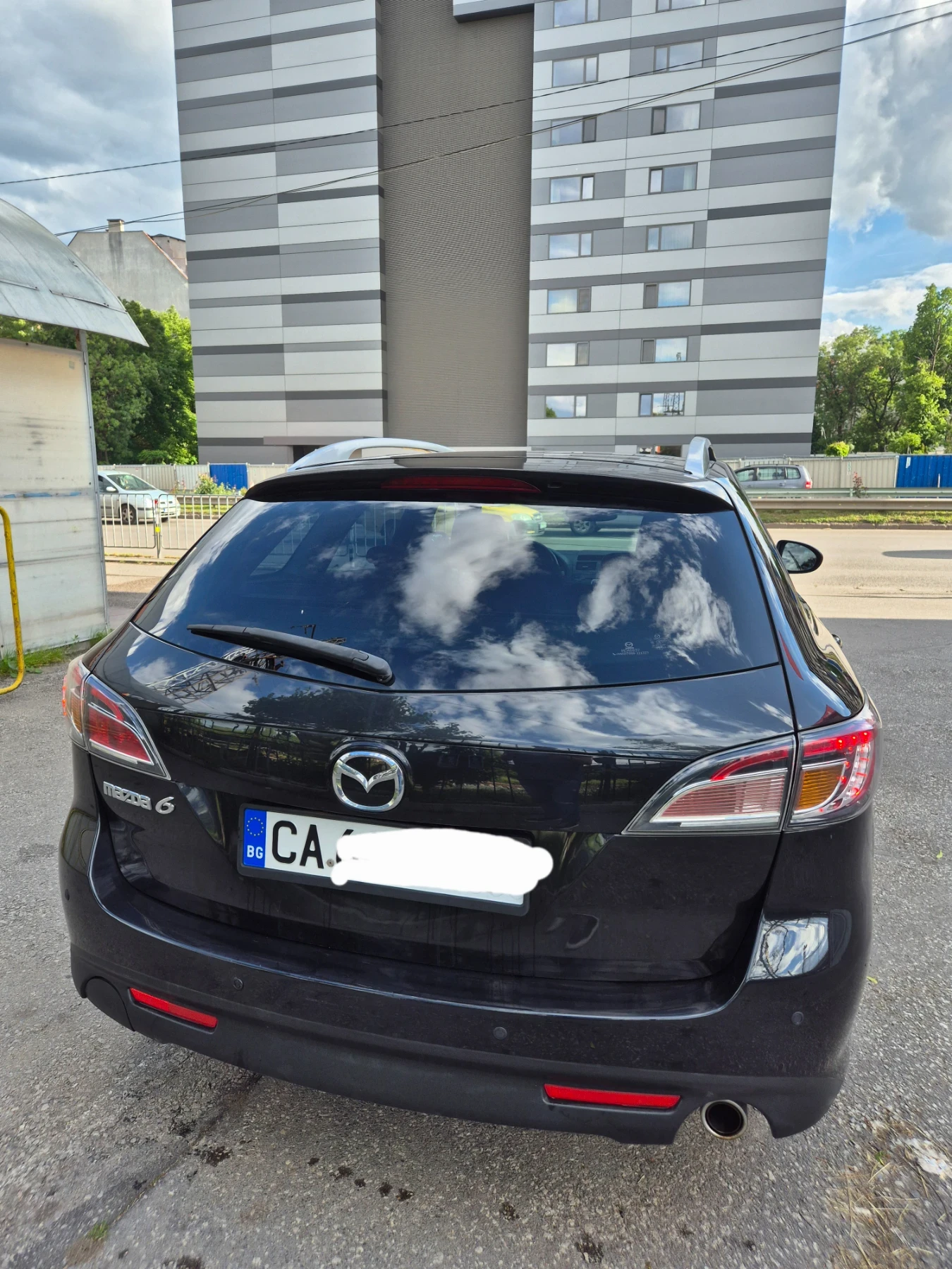 Mazda 6 Лек автомобил  - изображение 2