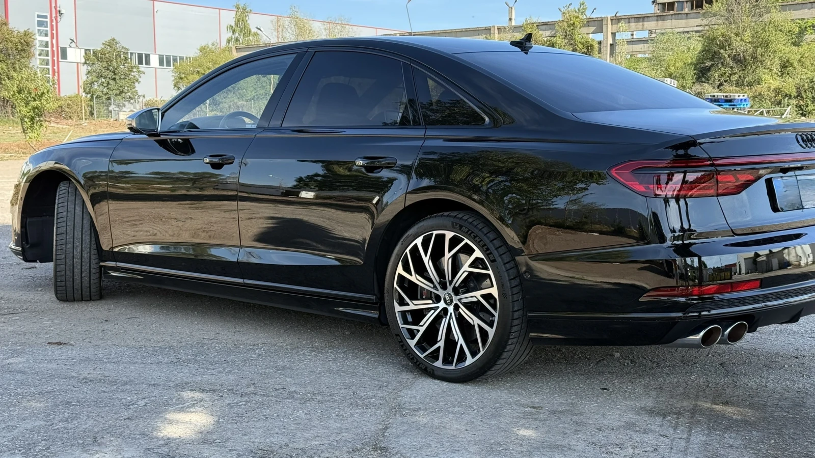 Audi S8 TFSI - изображение 4