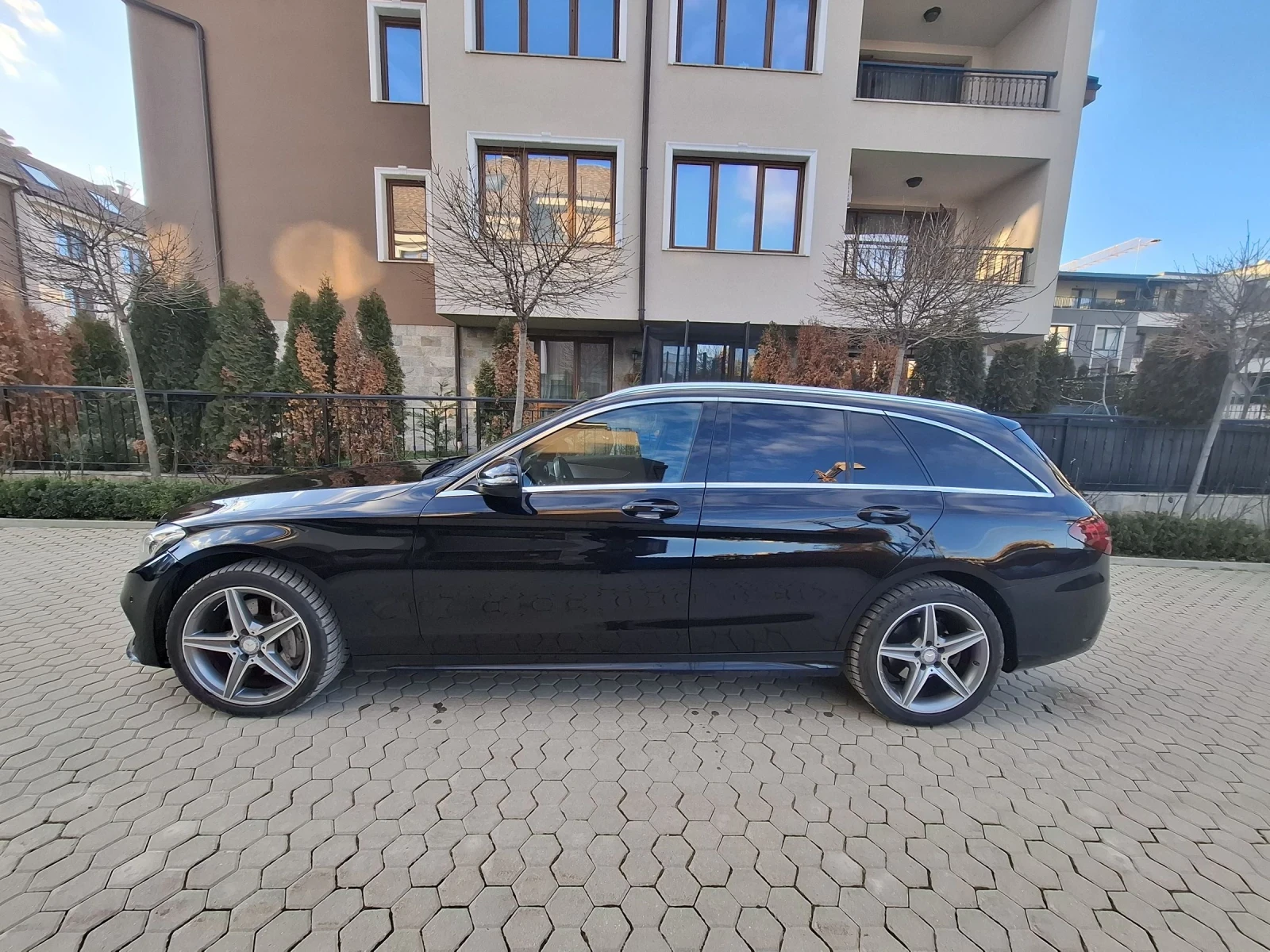 Mercedes-Benz C 250 CDI 4MATIC AMG Line, снимка 3 - Автомобили и джипове - 53730077