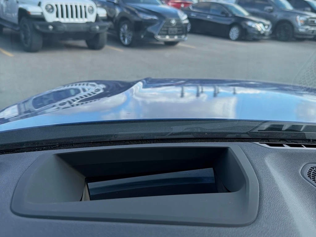 BMW 340 M340i xDrive  CARFAX | Mobile.bg   12