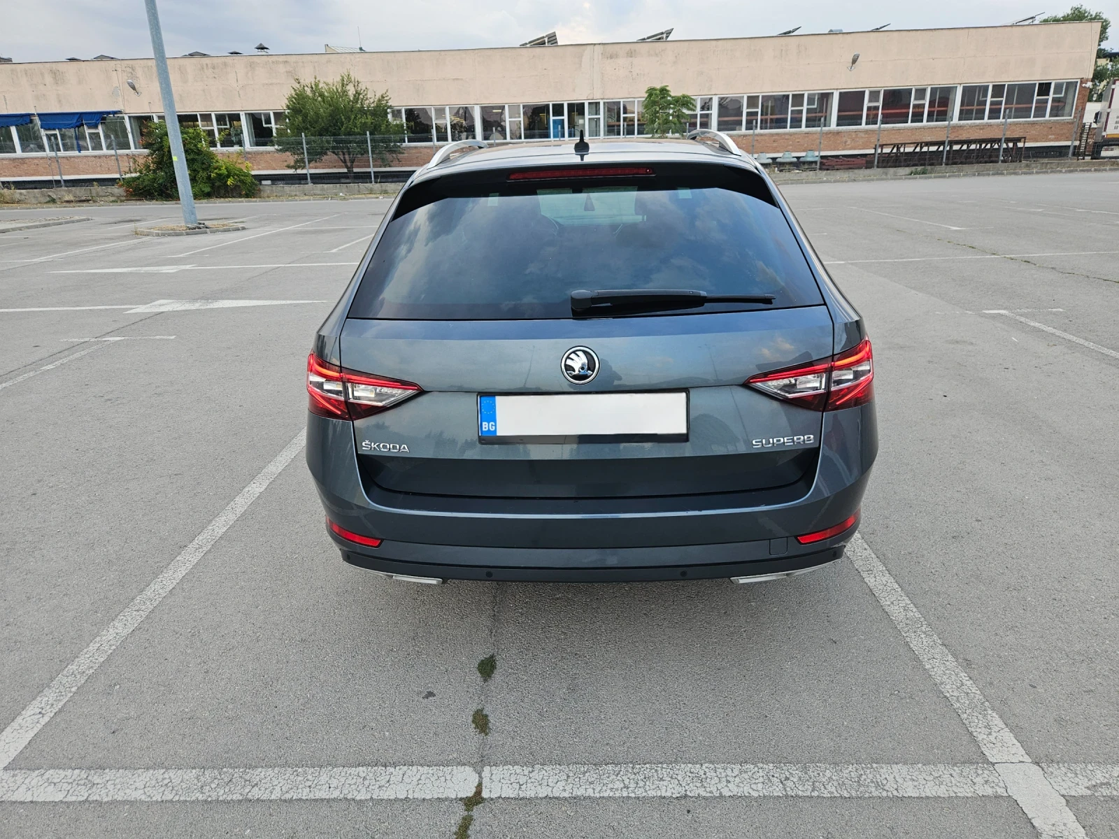 Skoda Superb 2.0 150HP  - изображение 2