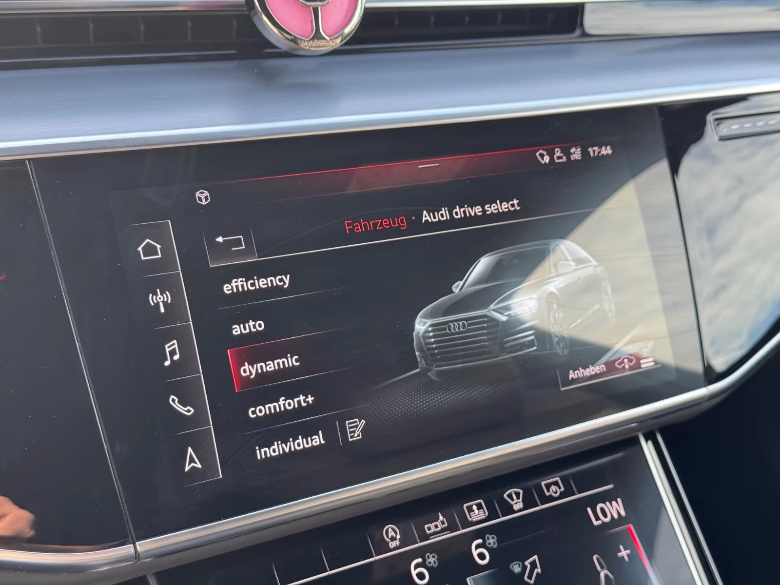 Audi S8 4.0TFSI/571HP/QUATTRO/OLED/B&O/360/MEMO/ACC/1002f | Mobile.bg � ����������� 11