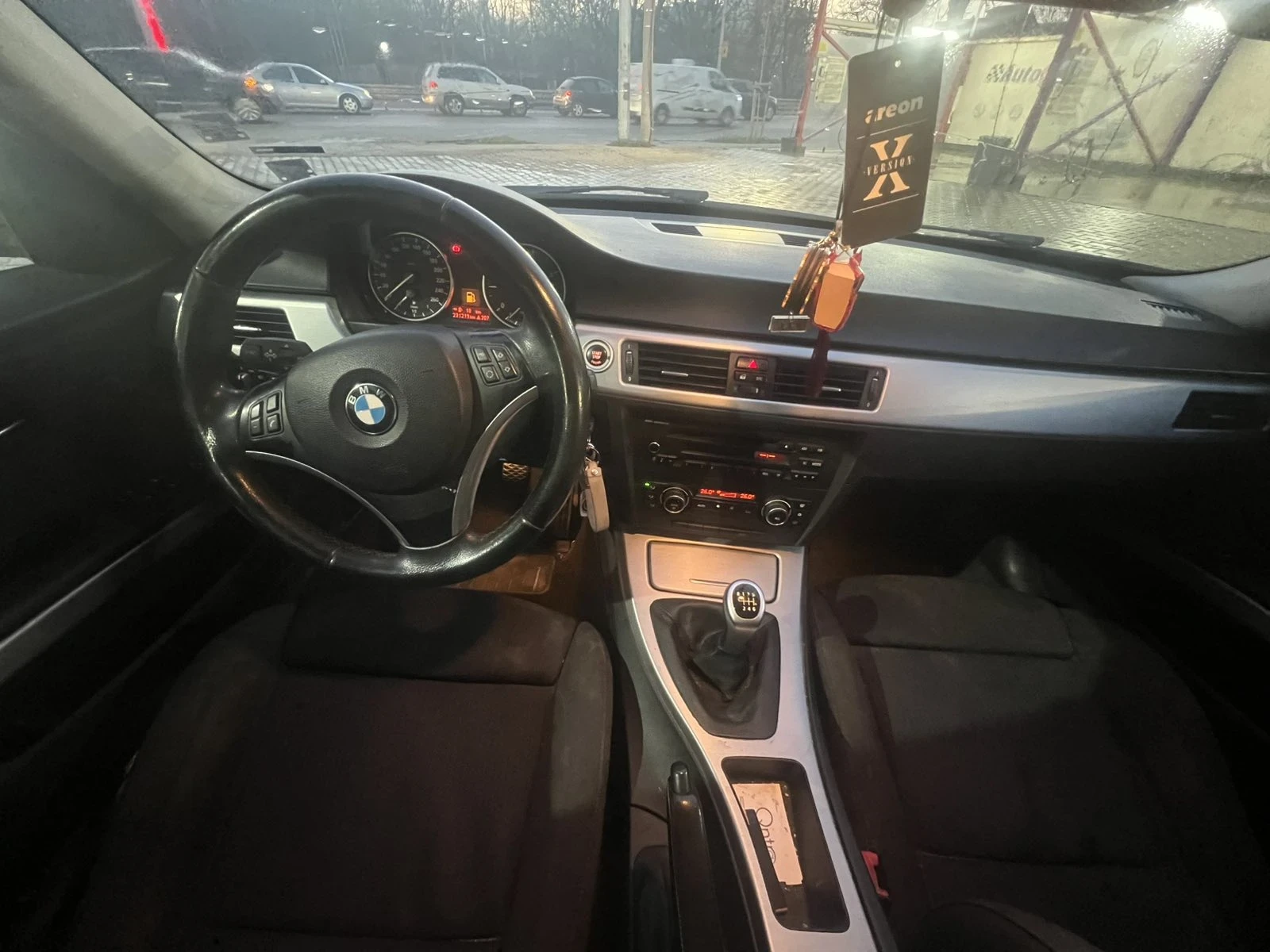 BMW 320  - изображение 8