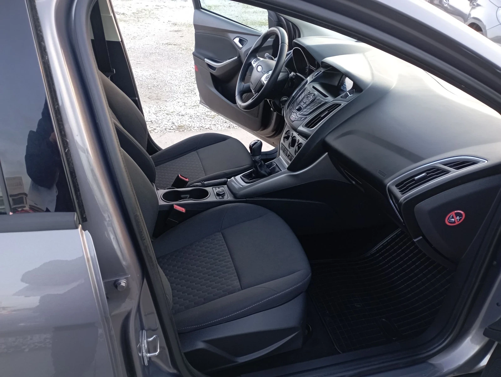 Ford Focus ST EASY 1.0i, 101кс - изображение 7