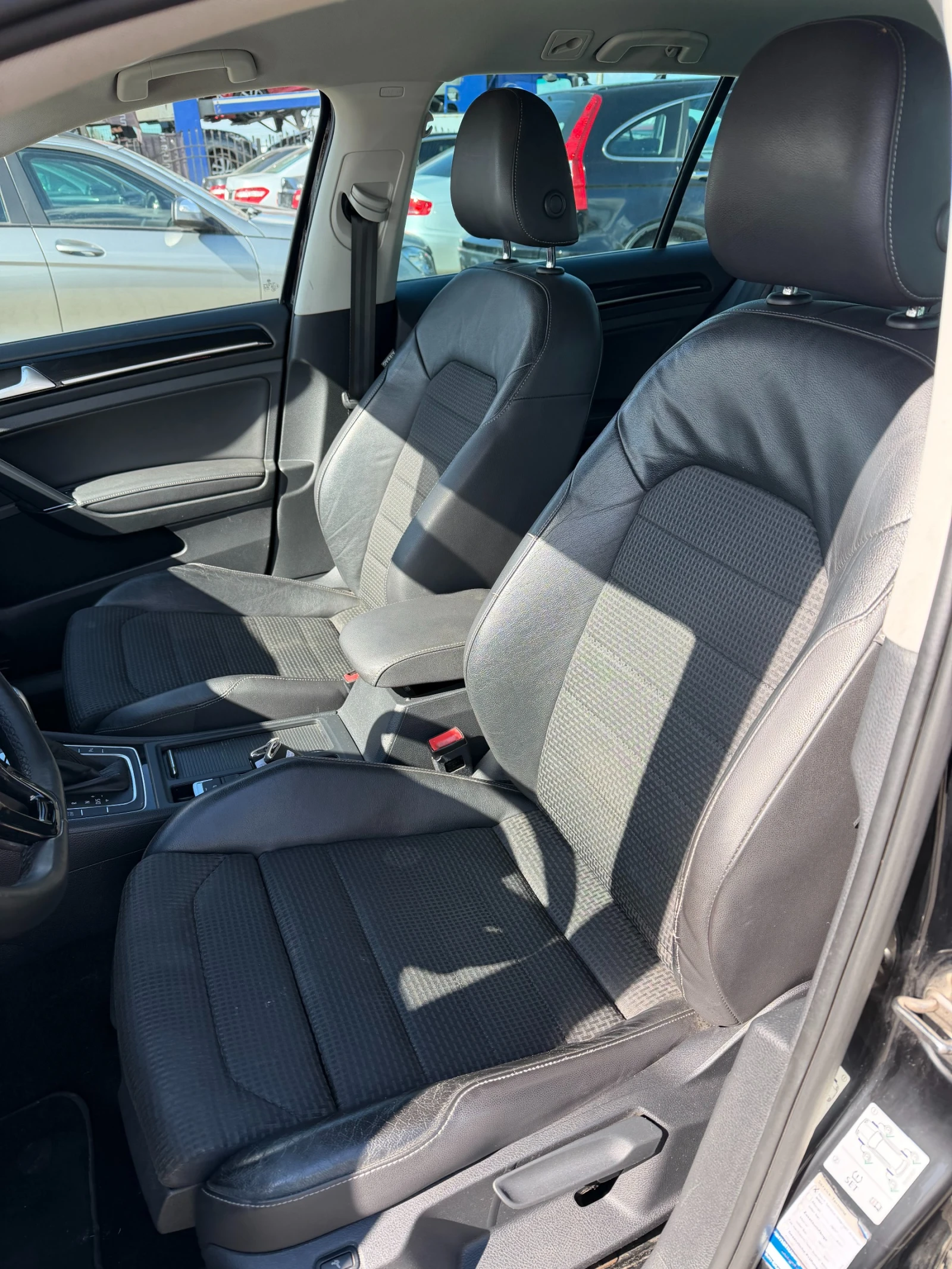 VW Golf 2.0TDI AVTOMAT/KOJA/NAVI EURO 5 | Mobile.bg � ����������� 12