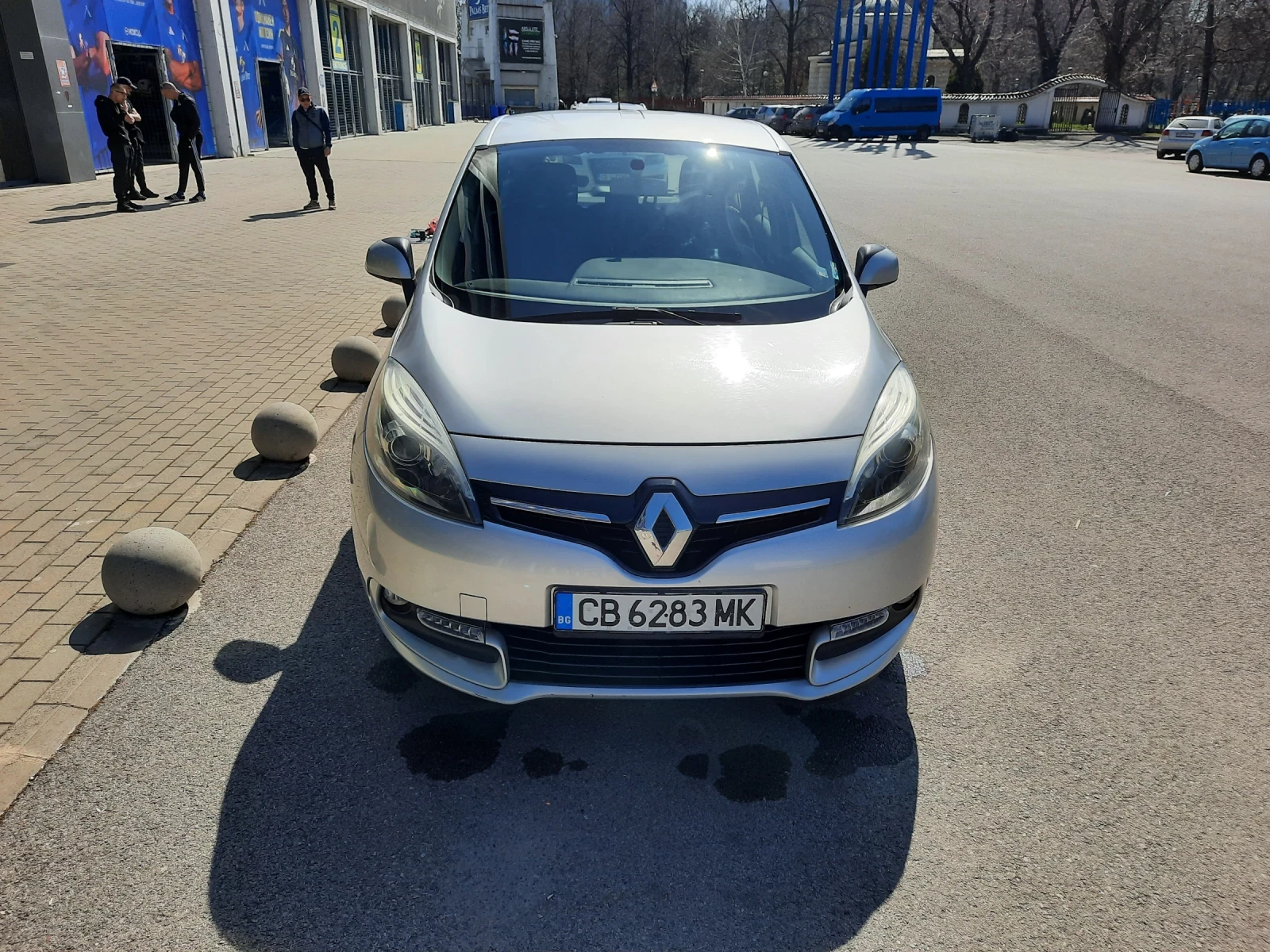Renault Grand scenic 1.5 dci, снимка 3 - Автомобили и джипове - 53847418