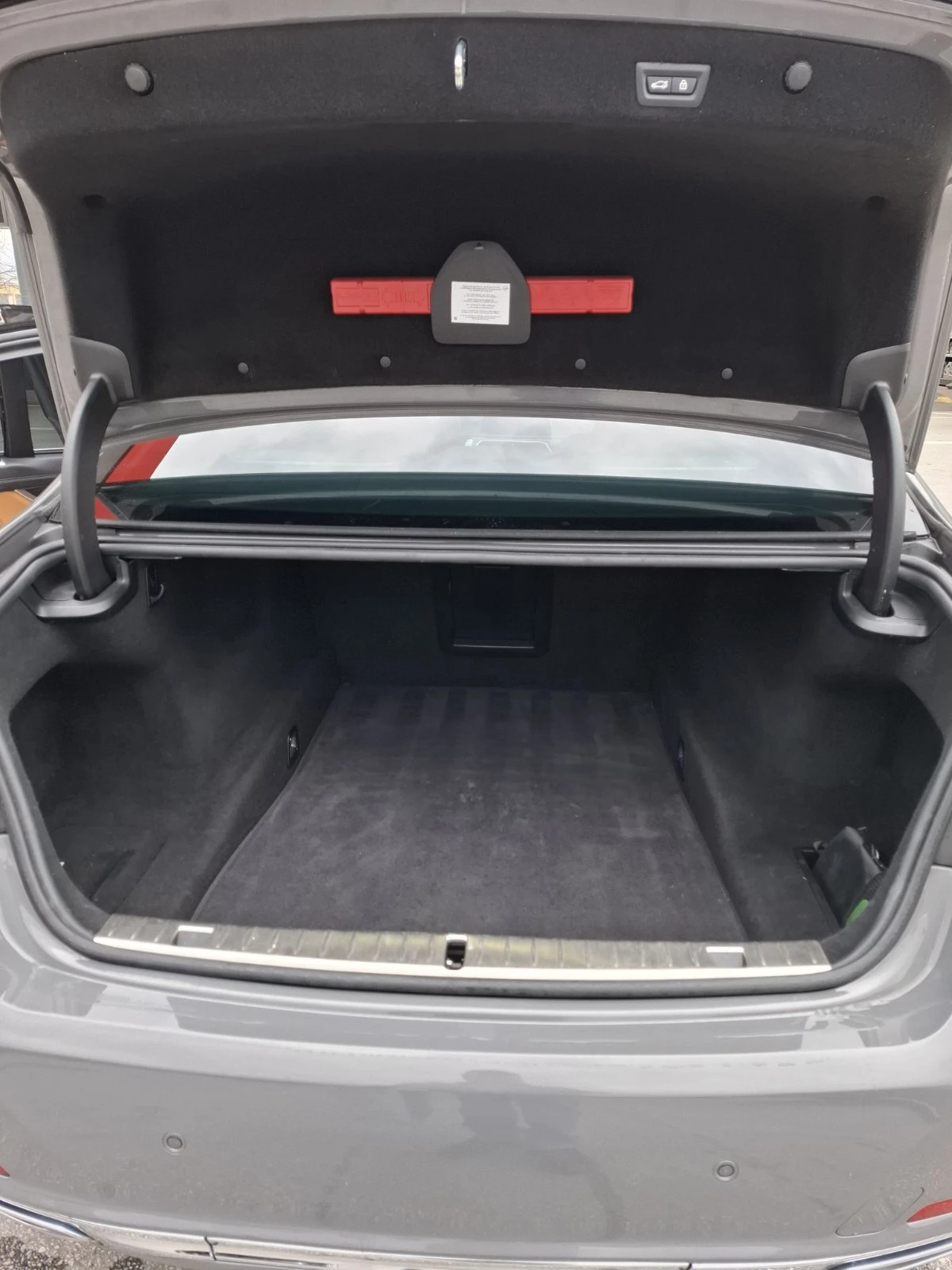 BMW 750 I X DRIVE, снимка 13 - Автомобили и джипове - 54022368