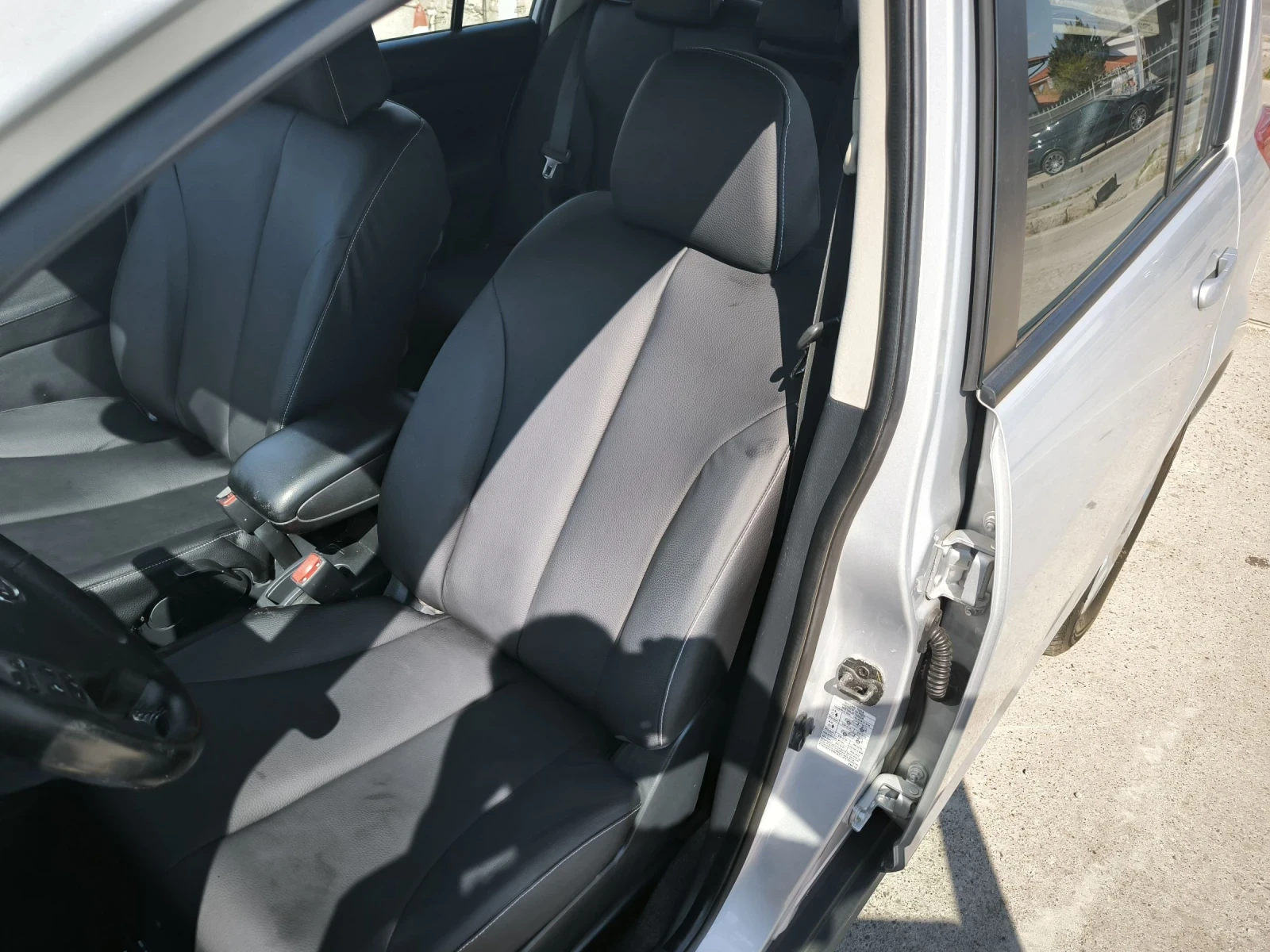 Nissan Tiida 1.8i | Mobile.bg � ����������� 12