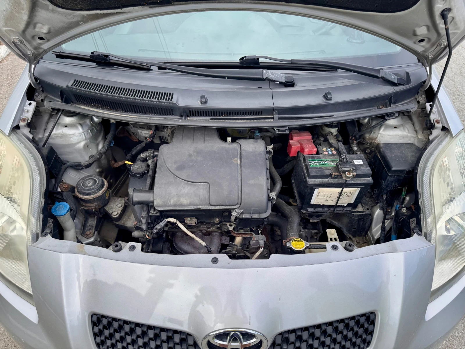Toyota Yaris 1.0, снимка 13 - Автомобили и джипове - 54836648