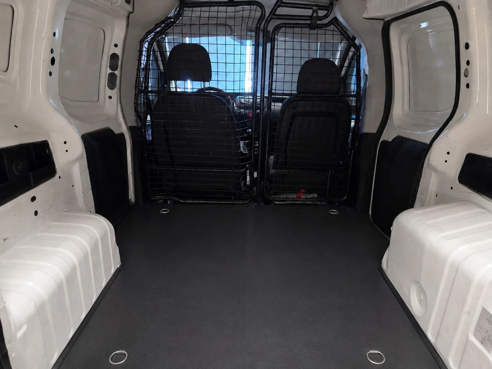Citroen Nemo 1.3* 75кс* РЕГ* РЕАЛНИ КМ* КЛИМА* СЕРВИЗНА ИСТОРИЯ, снимка 12 - Автомобили и джипове - 55177409