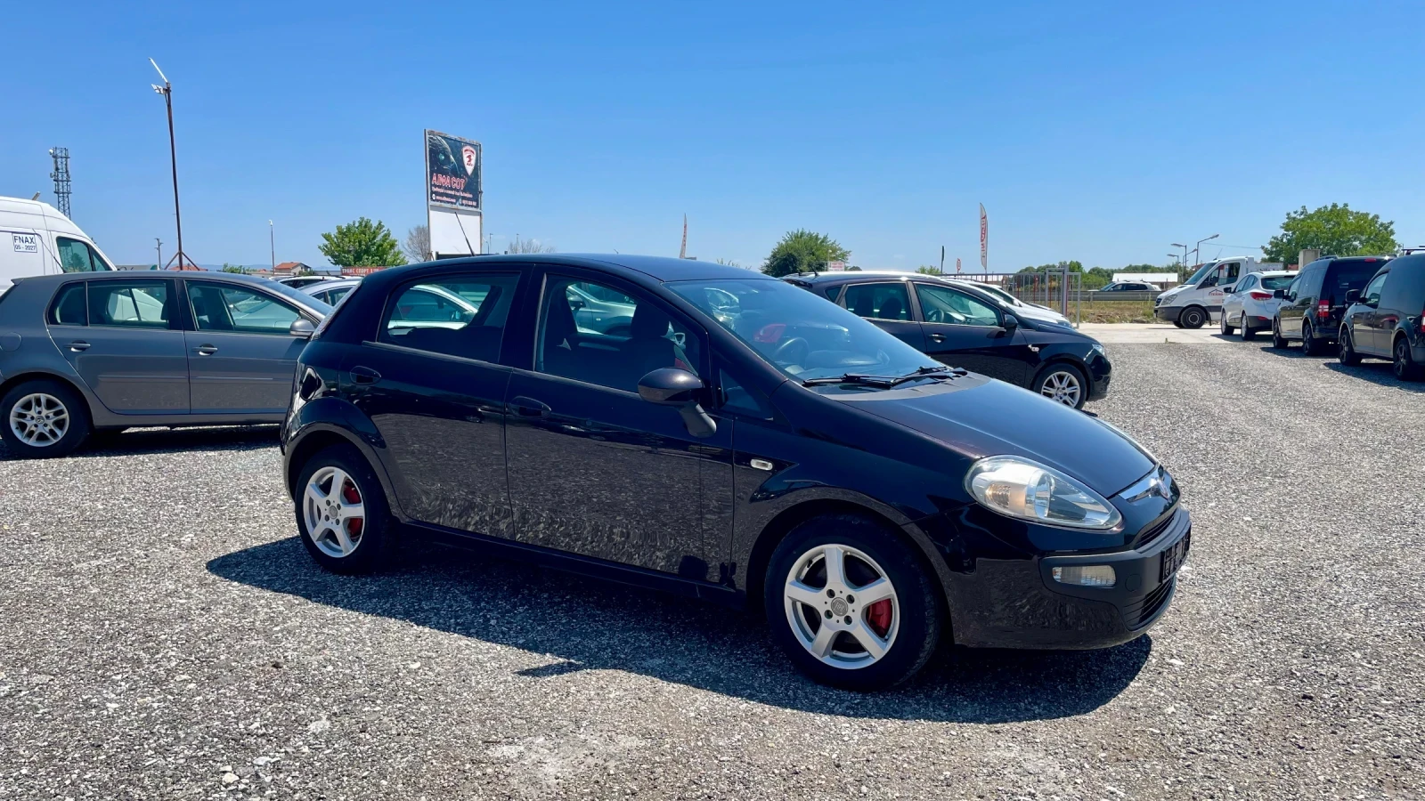 Fiat Punto 1.3 MultiJet EVO КЛИМАТИК , снимка 2 - Автомобили и джипове - 55240886