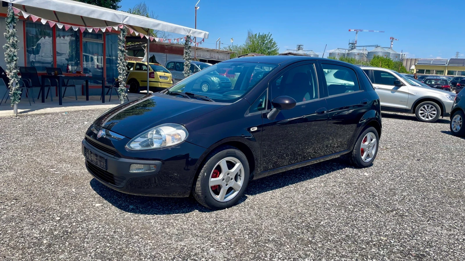 Fiat Punto 1.3 MultiJet EVO КЛИМАТИК , снимка 3 - Автомобили и джипове - 55240886