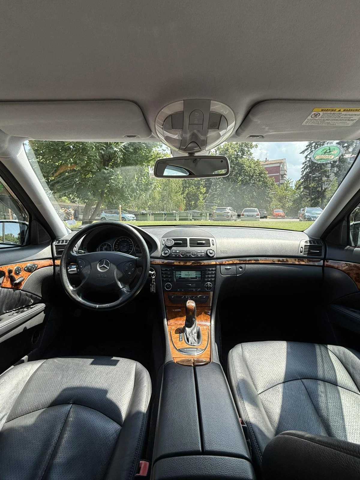 Mercedes-Benz E 320, снимка 10 - Автомобили и джипове - 55348841