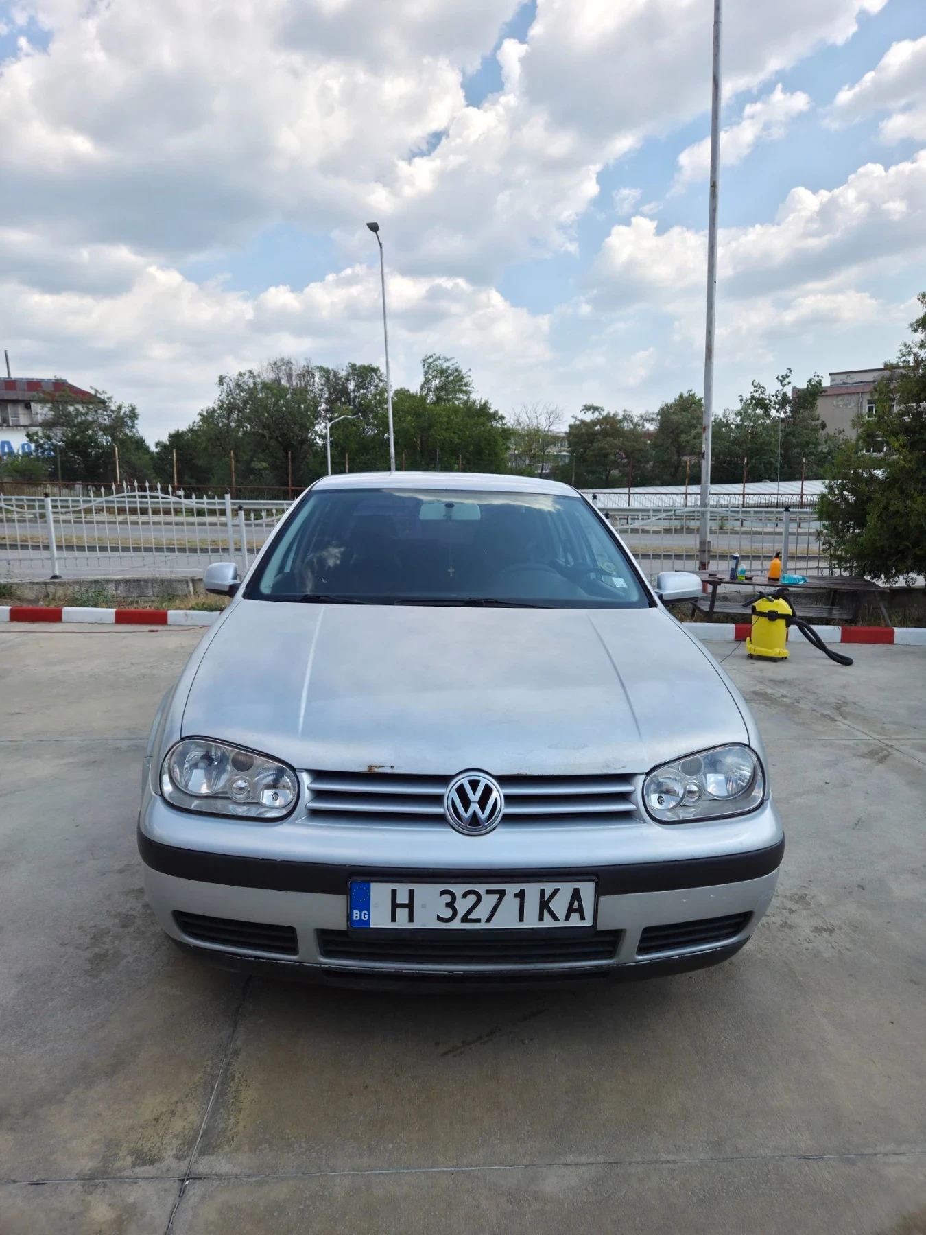 VW Golf