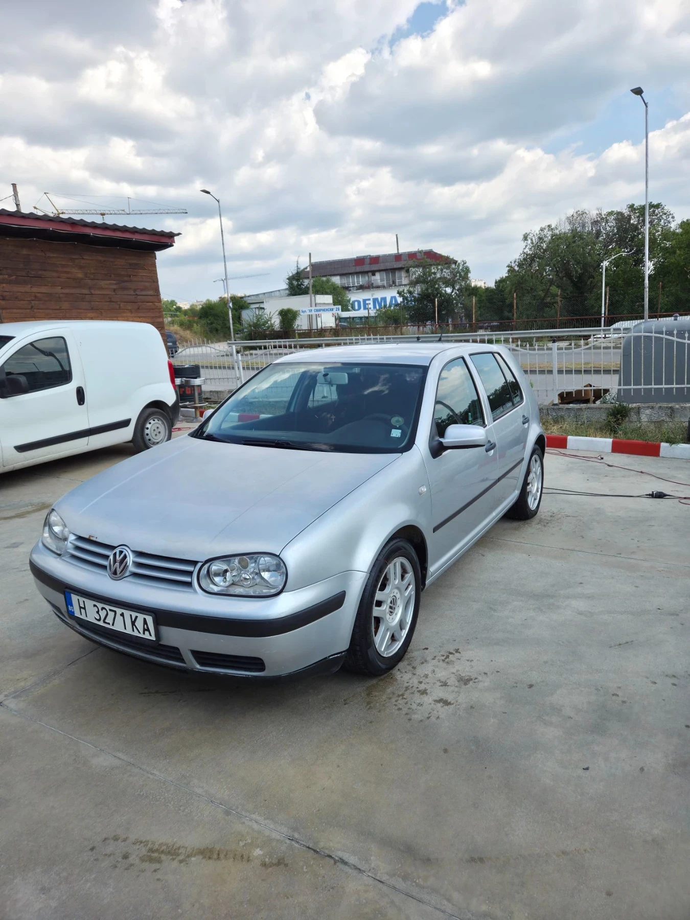 VW Golf, снимка 3 - Автомобили и джипове - 55596770