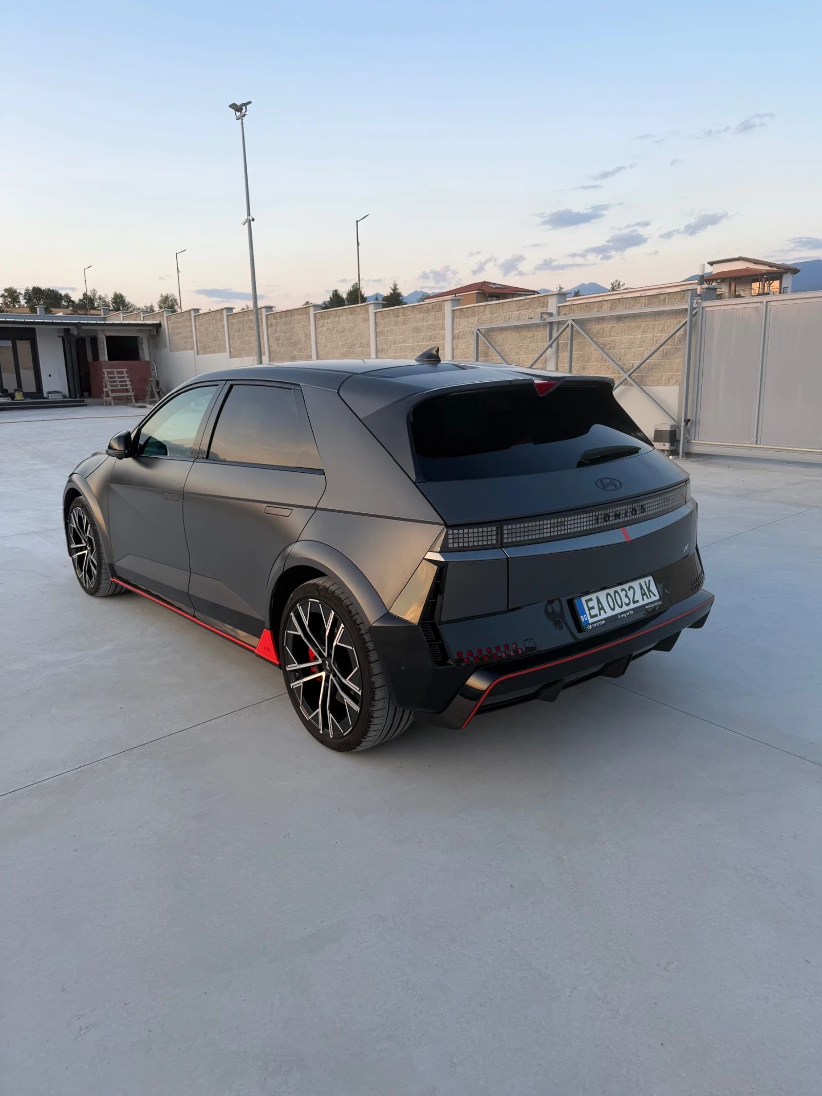 Hyundai Ioniq 5 N 2025 9500 км налична , снимка 5 - Автомобили и джипове - 56134060