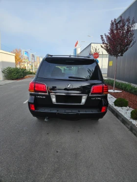 Lexus LX 570 FULL ЕКСТРИ ЗА МОДЕЛА! БЕНЗИН-ГАЗ - 59900 лв. / 30626.38 € - 75757789 5