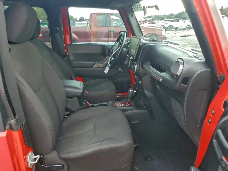 Jeep Wrangler SPORT 4x4  - изображение 8