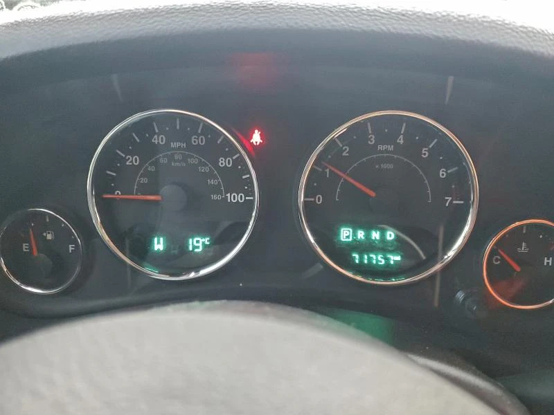 Jeep Wrangler SPORT 4x4  - изображение 7