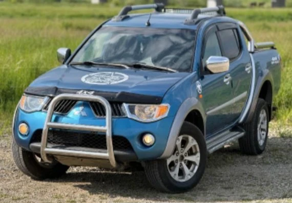 Mitsubishi L200, снимка 5 - Автомобили и джипове - 55230606