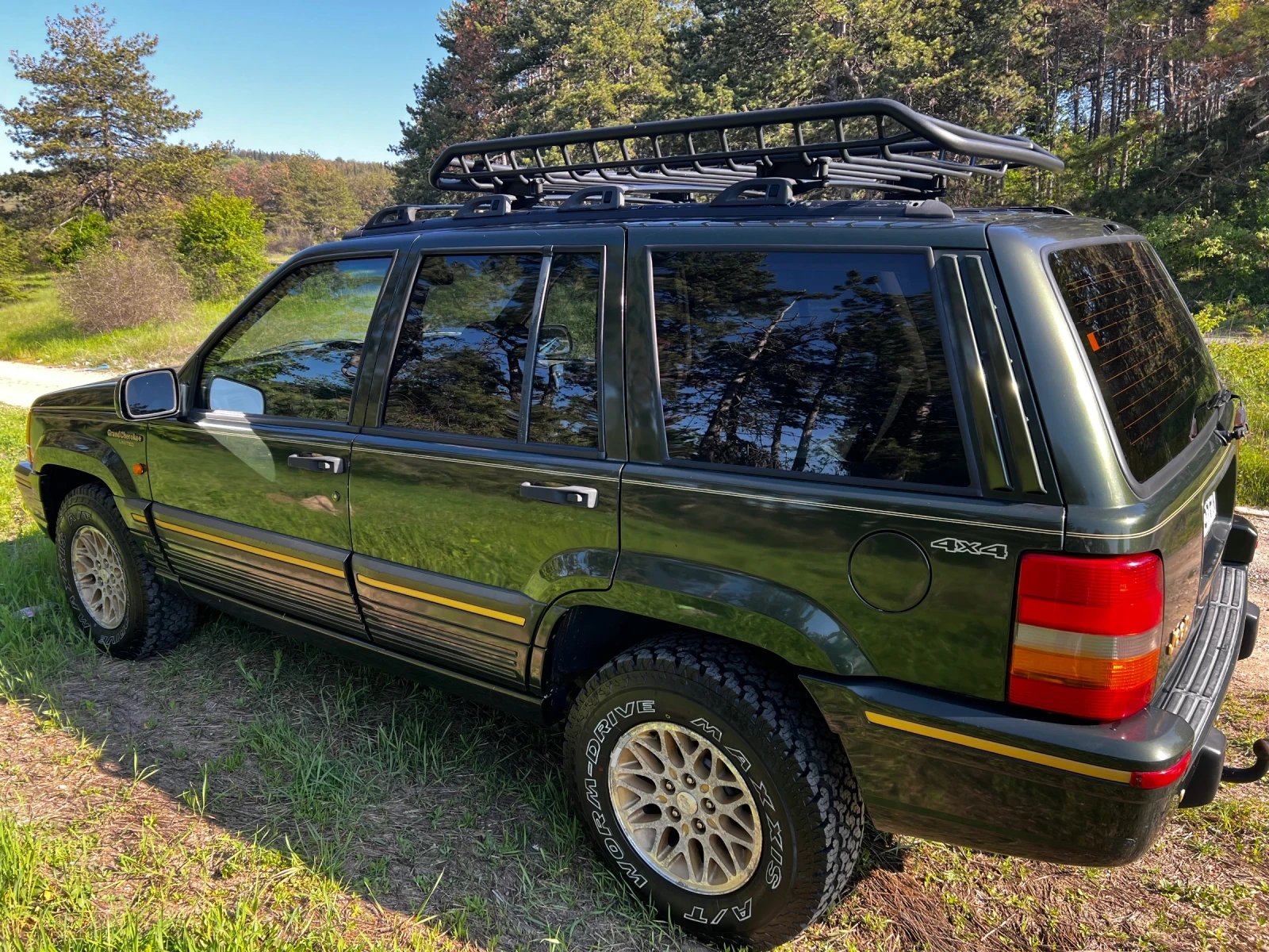 Jeep Grand cherokee 5, 2 V8 MPI - изображение 2