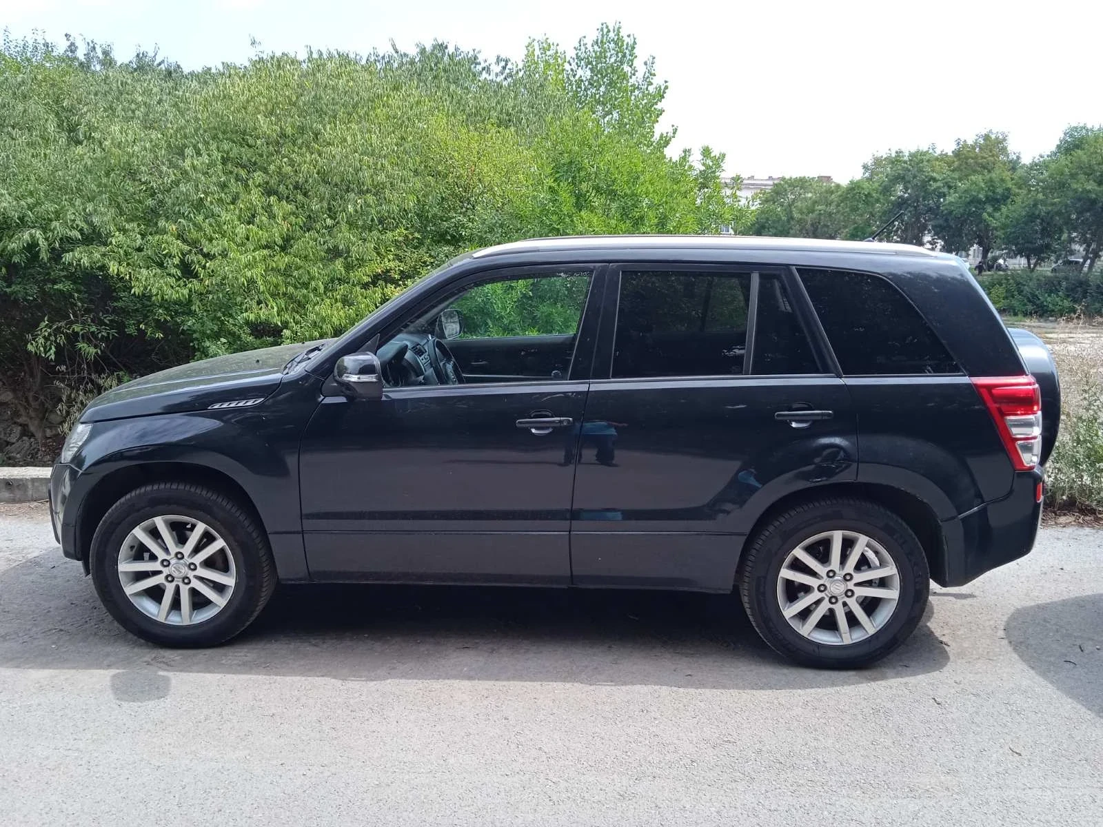 Suzuki Vitara 2.4i - изображение 5