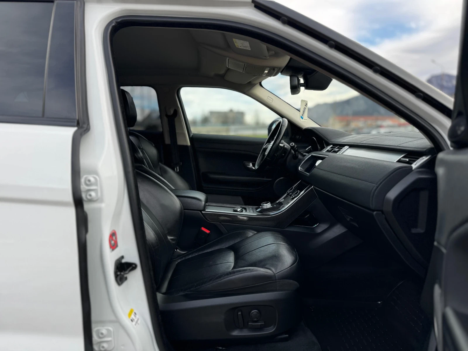 Land Rover Range Rover Evoque 2.0TD4/FACELIFT/105000КМ - изображение 8