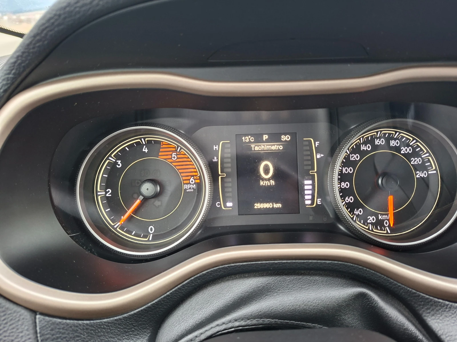 Jeep Cherokee 2.2 4x4 turbodiesel, снимка 15 - Автомобили и джипове - 53935586