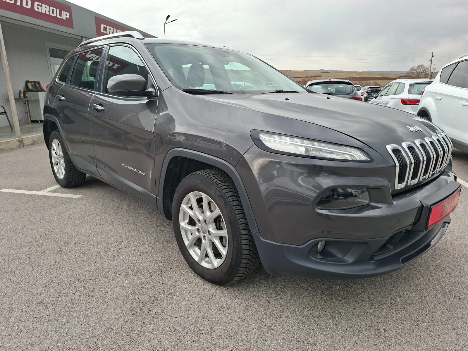 Jeep Cherokee 2.2 4x4 turbodiesel, снимка 8 - Автомобили и джипове - 53935586