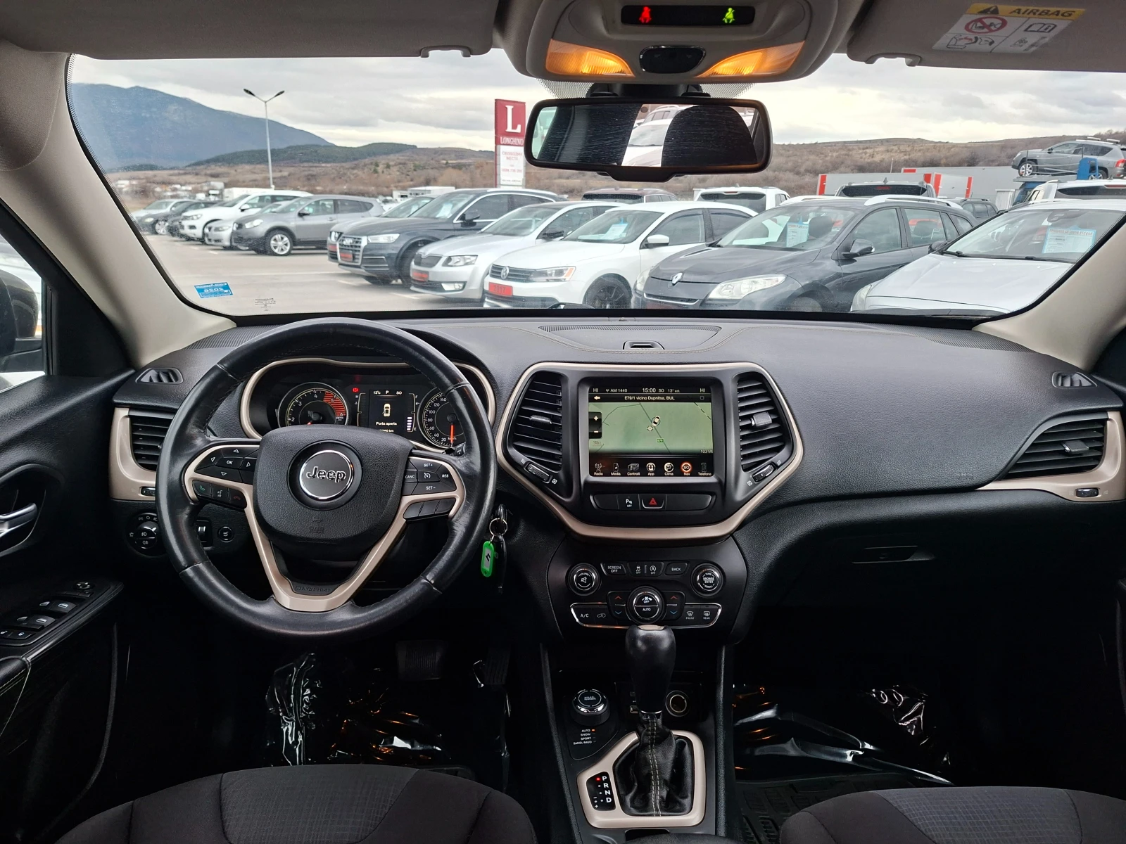 Jeep Cherokee 2.2 4x4 turbodiesel, снимка 14 - Автомобили и джипове - 53935586