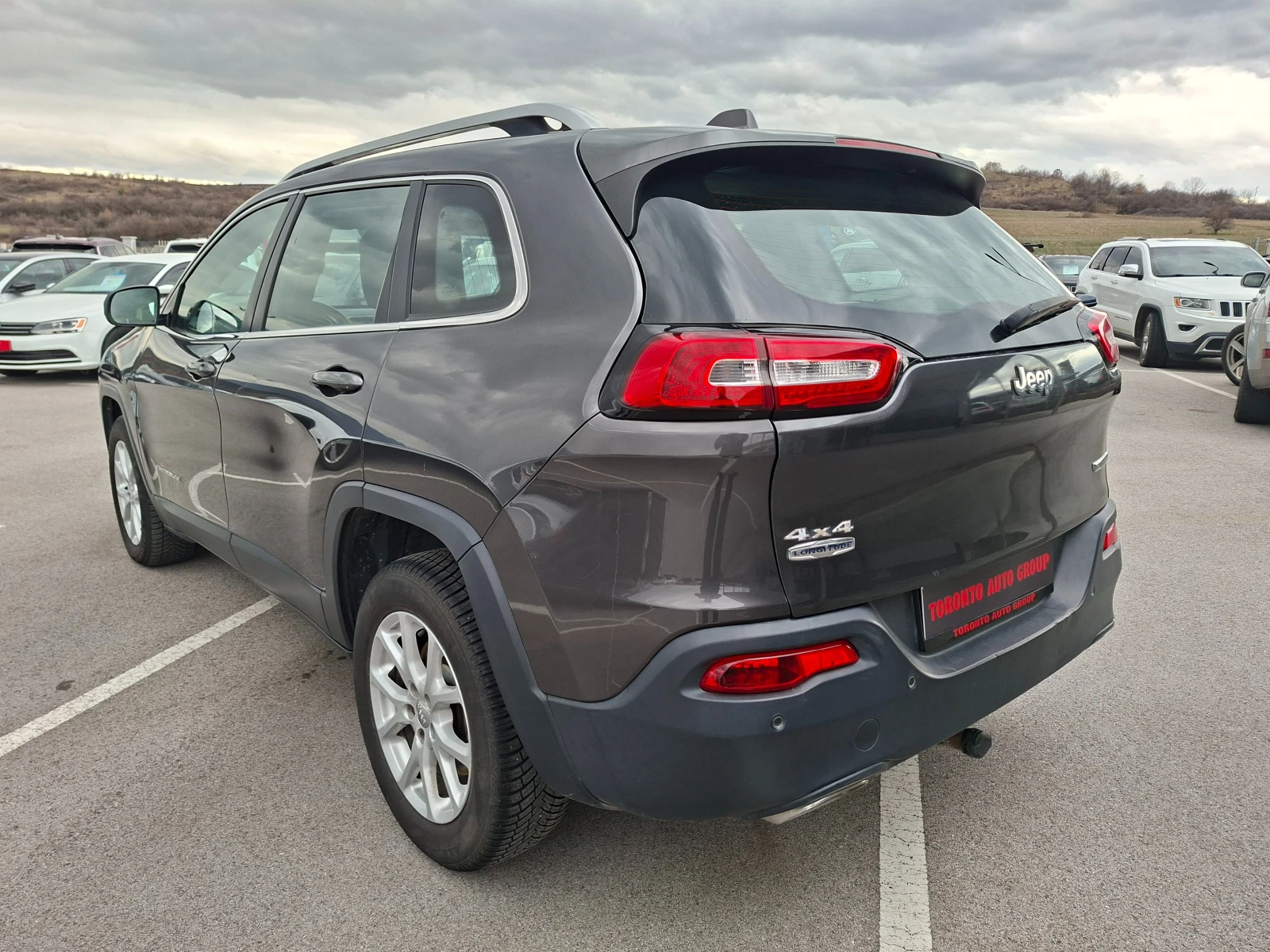 Jeep Cherokee 2.2 4x4 turbodiesel, снимка 4 - Автомобили и джипове - 53935586