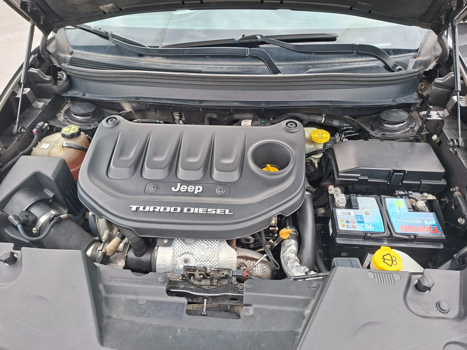 Jeep Cherokee 2.2 4x4 turbodiesel, снимка 17 - Автомобили и джипове - 53935586