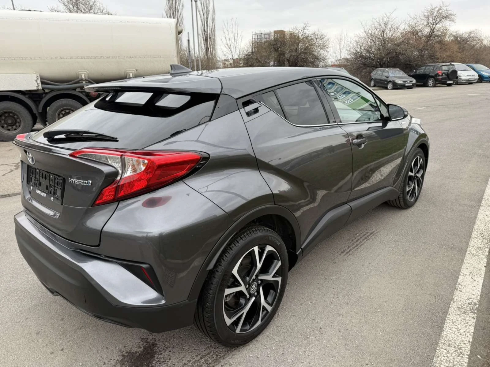 Toyota C-HR HYBRID , снимка 4 - Автомобили и джипове - 53940564