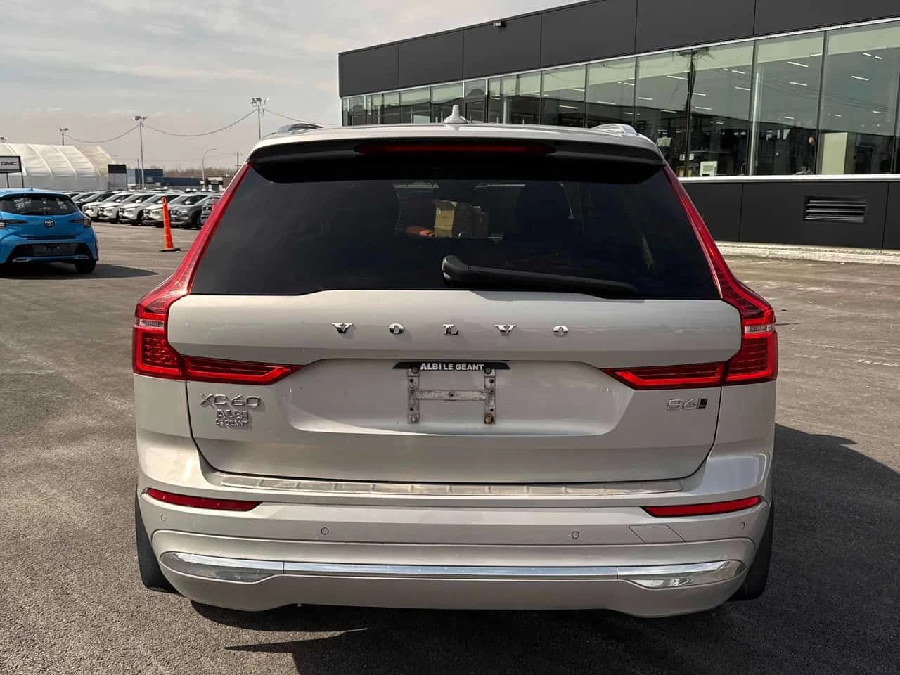 Volvo XC60 * Inscription * CARFAX * ЦЕНА ДО БГ, снимка 3 - Автомобили и джипове - 54218425