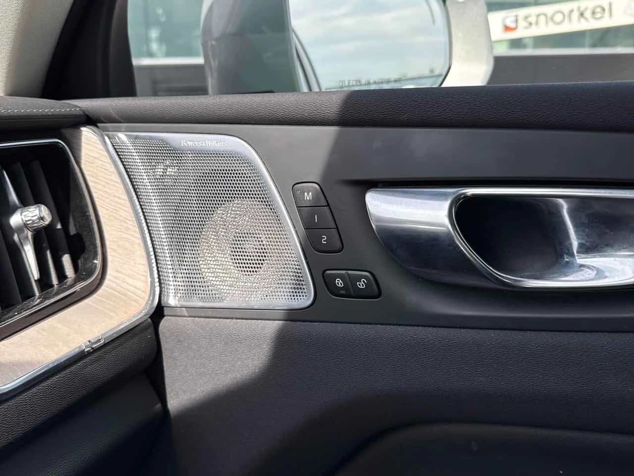 Volvo XC60 * Inscription * CARFAX * ЦЕНА ДО БГ, снимка 11 - Автомобили и джипове - 54218425