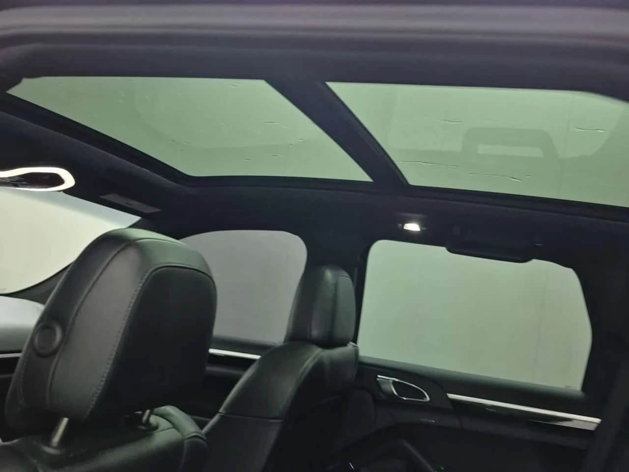 Porsche Cayenne * AWD 4DR * CARFAX * ЦЕНА ДО БГ, снимка 12 - Автомобили и джипове - 54240008