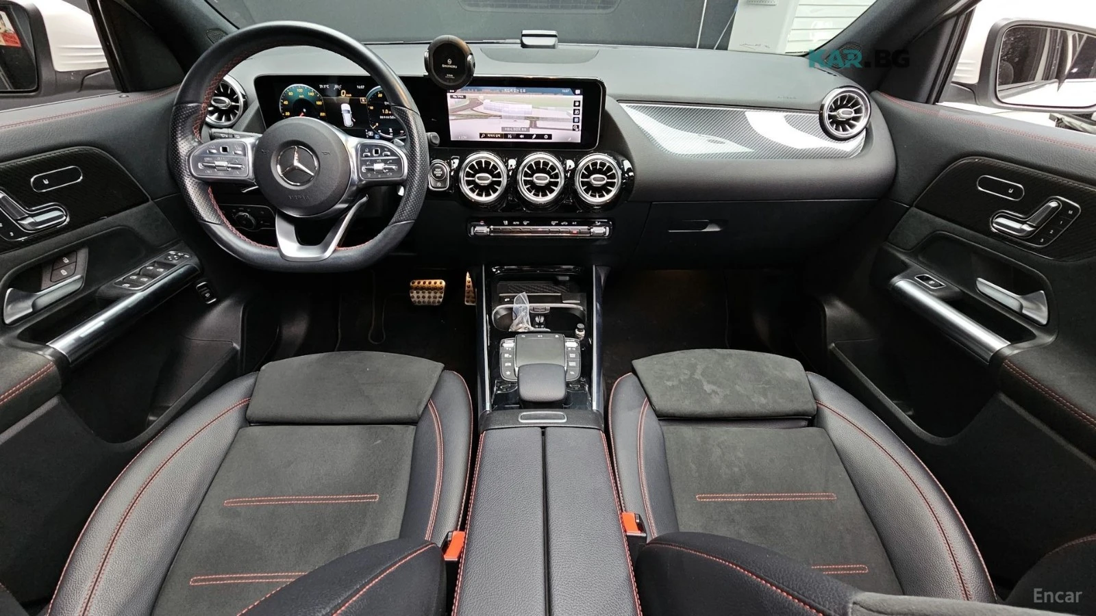 Mercedes-Benz GLA 250 * 4MATIC* КОЖА* ПОДГРЕВ* ПАНОРАМА* LED* , снимка 7 - Автомобили и джипове - 54732693