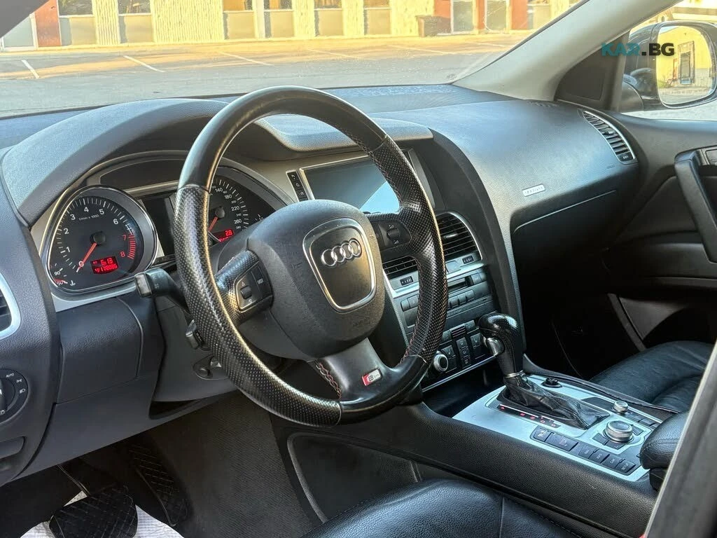 Audi Q7 4.2* Premium* АвтоКредит* (ЦЕНА ДО БГ), снимка 8 - Автомобили и джипове - 54918168