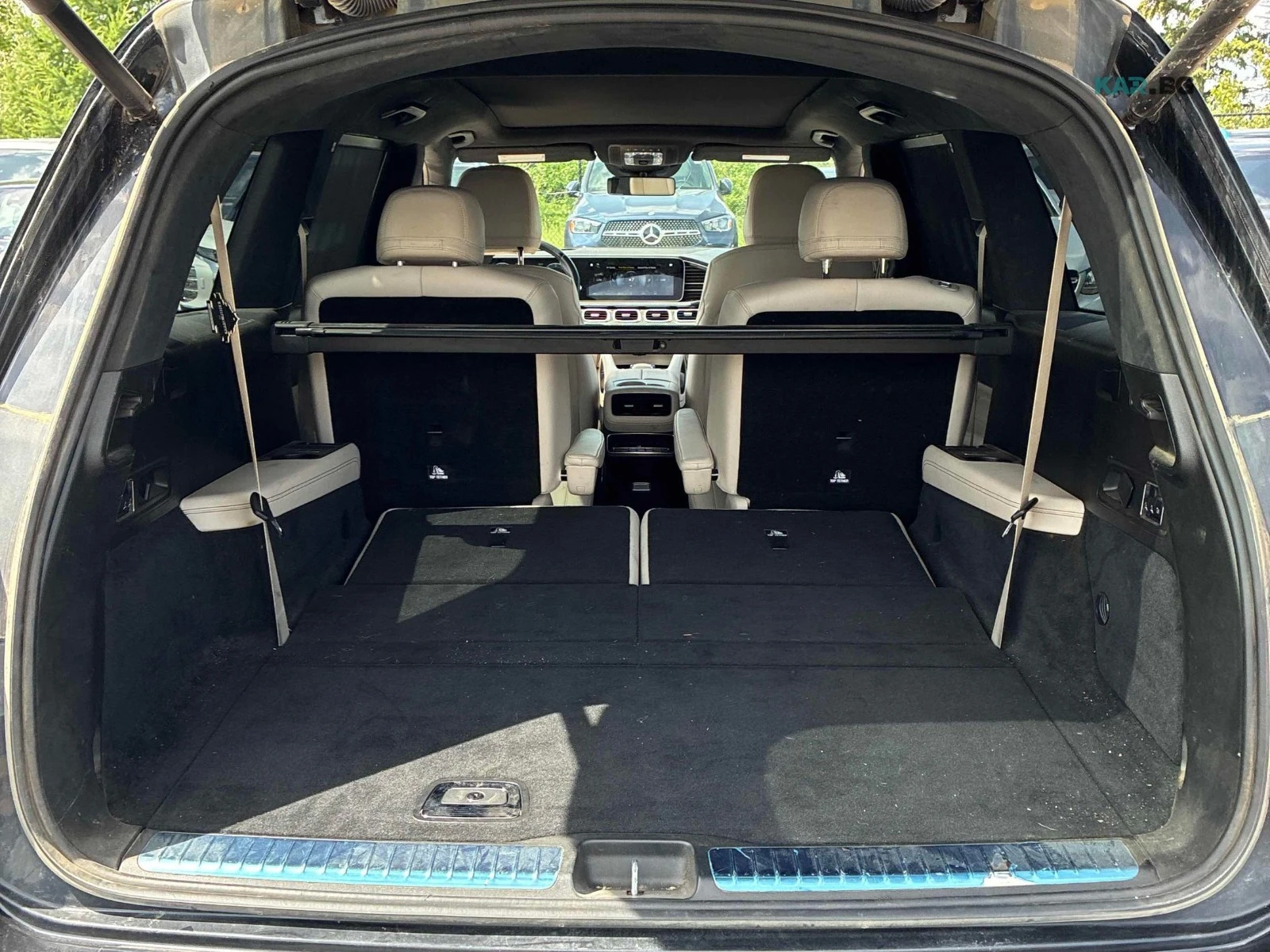 Mercedes-Benz GLS 63 AMG Автокредит Цена до България, снимка 13 - Автомобили и джипове - 55099283