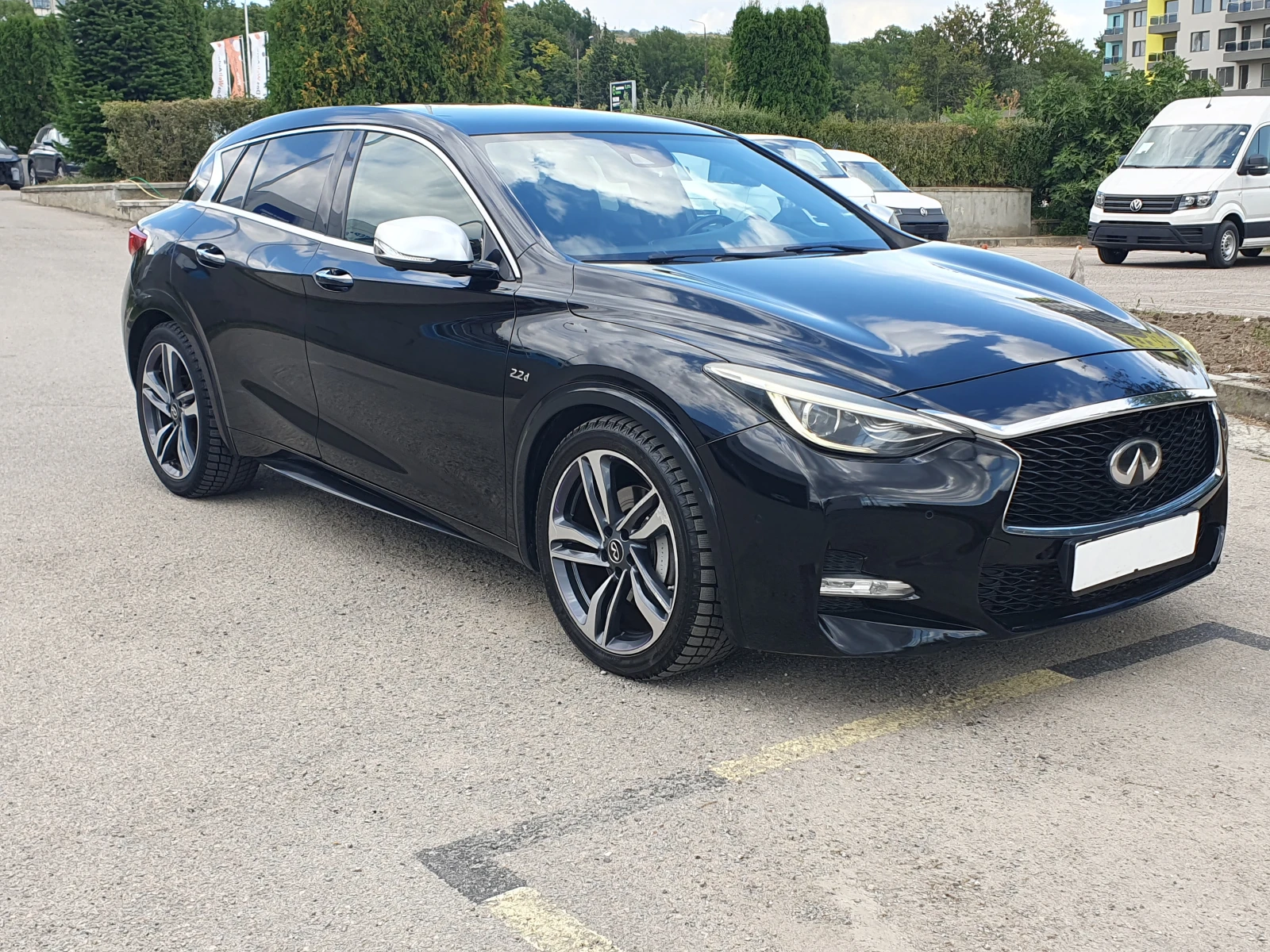 Infiniti Q30 AWD 2.2D, снимка 2 - Автомобили и джипове - 55713707