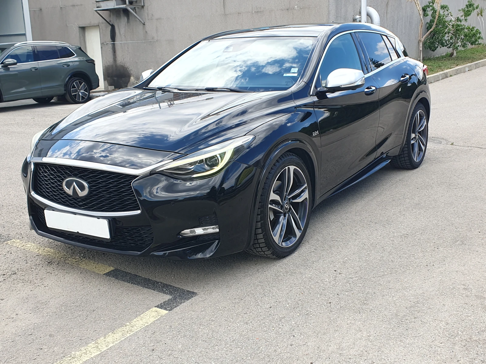 Infiniti Q30 AWD 2.2D