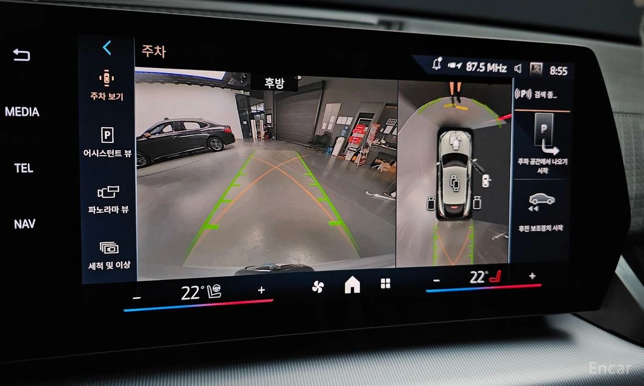 BMW X2 20i* M* SPORT* HARMON* KARDON* 360КАМЕРА* LANE* AS, снимка 11 - Автомобили и джипове - 55961498