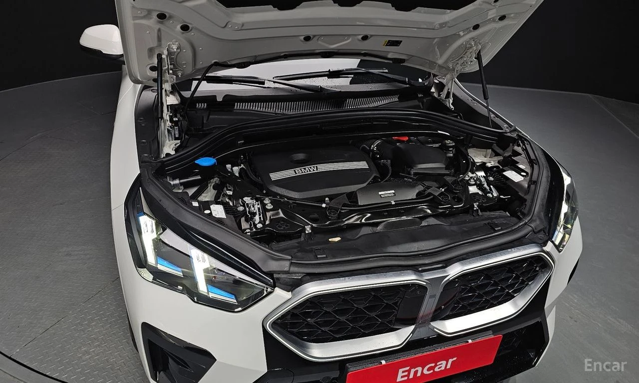 BMW X2 20i* M* SPORT* HARMON* KARDON* 360КАМЕРА* LANE* AS, снимка 17 - Автомобили и джипове - 55961498