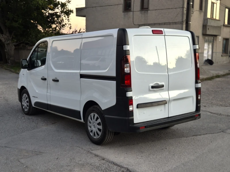 Renault Trafic 1.6dCi Energy, снимка 16 - Бусове и автобуси - 47709473