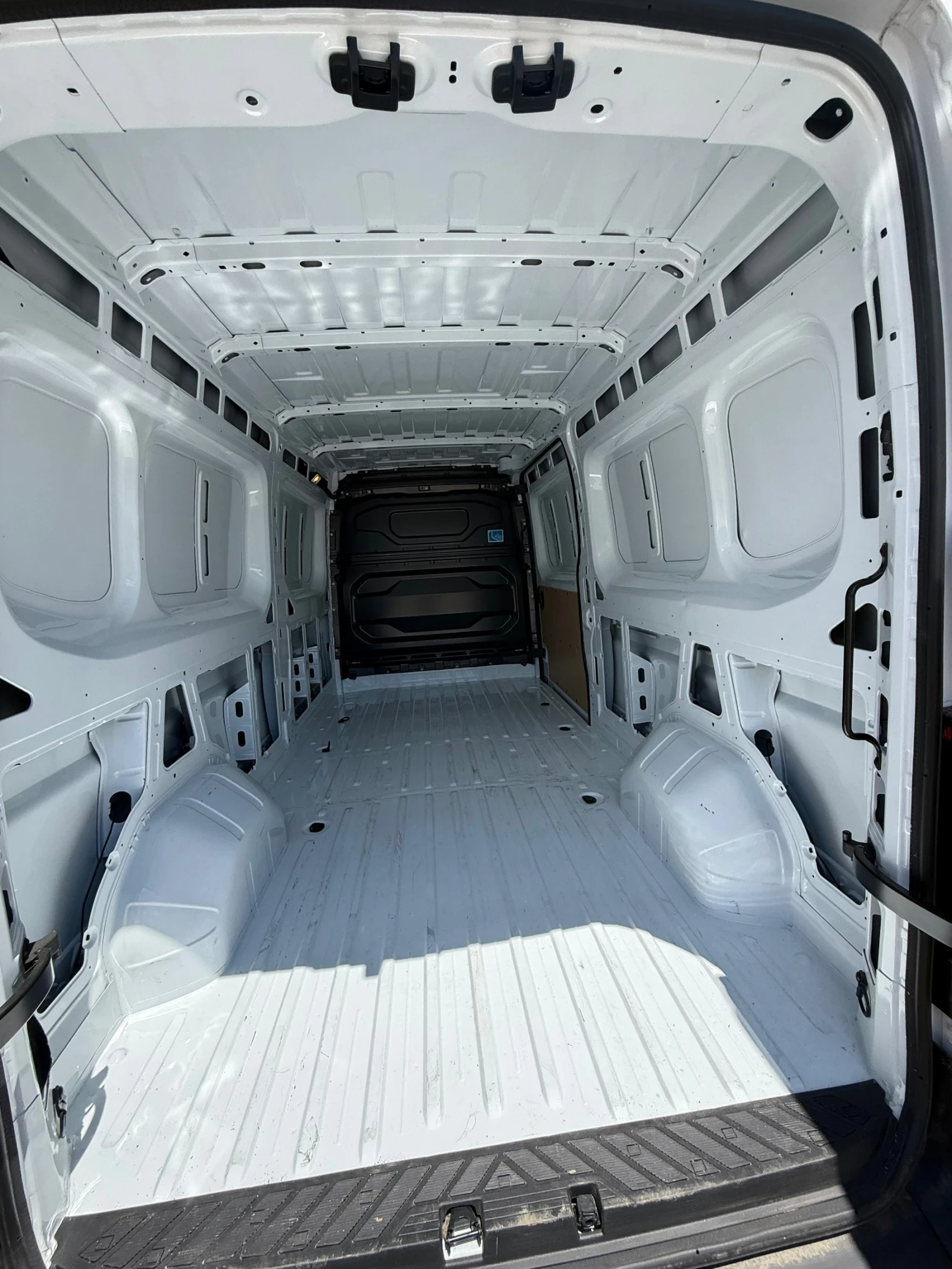 Renault Master, снимка 10 - Бусове и автобуси - 54920315